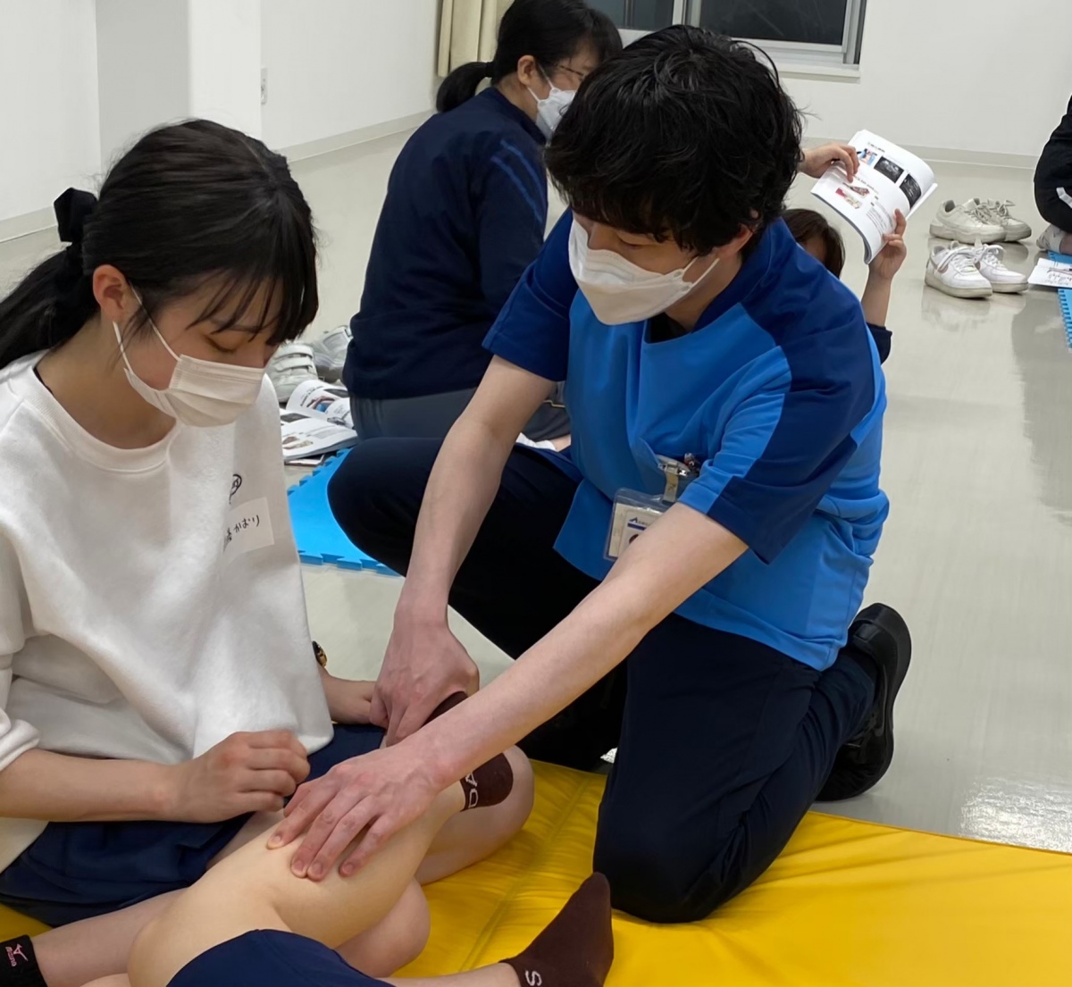 令和5年度 療法士専門研修 「触診：大腿～足部」 講師：木下晃宏・川口聖史の写真・4